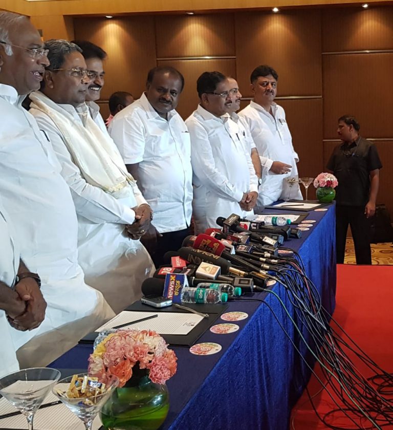 ಹೆಚ್ಡಿಕೆ ಸರ್ಕಾರದ ಮೊದಲ ಸಂಪುಟ ವಿಸ್ತರಣೆಗೆ ಕೌಂಟ್ ಡೌನ್ ಶುರು:ನಾಳೆ ಮಧ್ಯಾಹ್ನ 2.12 ಪ್ರಮಾಣವಚನ