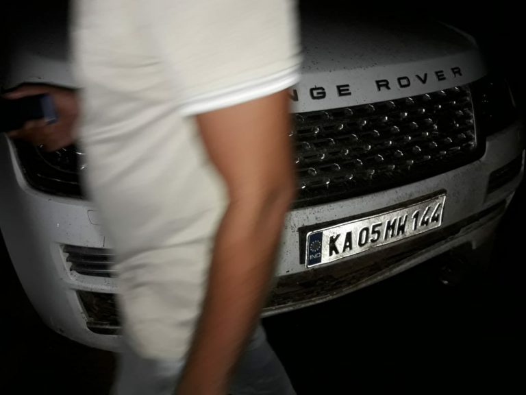 ನಟ ಪುನೀತ್ ರಾಜ್ ಕುಮಾರ್ ಚಲಿಸುತ್ತಿದ್ದ ಕಾರಿಗೆ ಅಪಘಾತ!