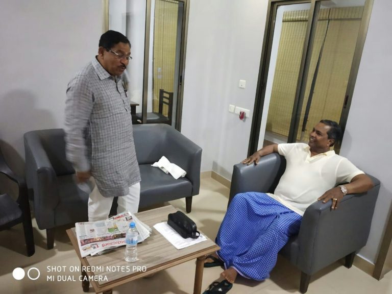 ಧರ್ಮಸ್ಥಳದಲ್ಲಿ ಸಿದ್ದರಾಮಯ್ಯ ಪರಮೇಶ್ವರ್ ರಹಸ್ಯ ಸಭೆ!