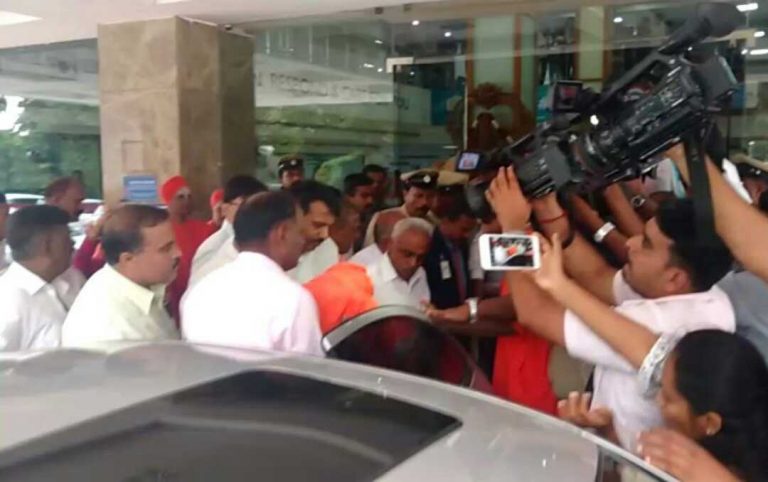 ಬಿಜಿಎಸ್ ಆಸ್ಪತ್ರೆಗೆ ಸಿದ್ದಗಂಗಾ ಶ್ರೀಗಳು