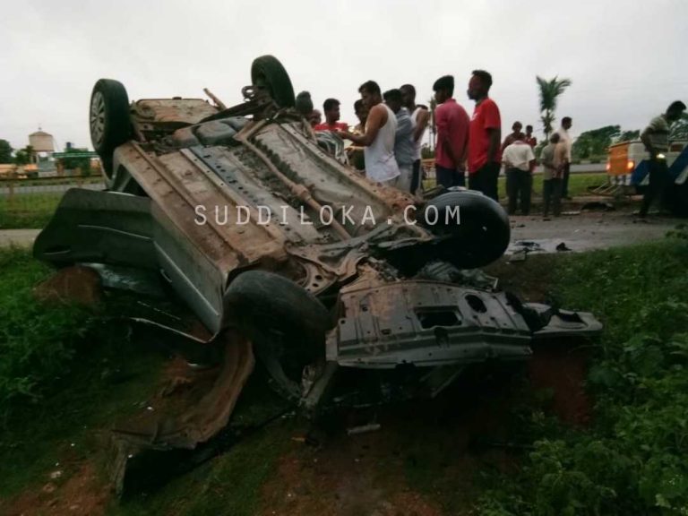 ರಾಷ್ಟ್ರೀಯ ಹೆದ್ದಾರಿ ಸರ್ವಿಸ್ ರಸ್ತೆಯಿಂದ ಹೊರಬಿದ್ದ ಕಾರು: ಸ್ಥಳದಲ್ಲೇ ಇಬ್ಬರು ಸಾವು