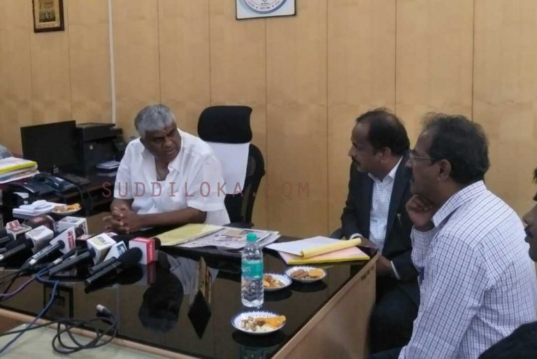 ಸಮ್ಮಿಶ್ರ ಸರ್ಕಾರ ಬಿದ್ರೂ ಬಿಎಸ್ವೈ ಸಿಎಂ ಆಗಲ್ವಂತೆ: ರೇವಣ್ಣ ಹೊಸ ಬಾಂಬ್