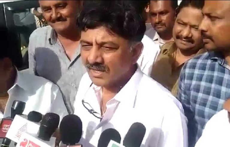 ನನ್ನನ್ನು ಜೈಲಿಗೆ ಕಳುಹಿಸಿದರೆ ಸರ್ಕಾರ ರಚನೆ ಮಾಡಬಹುದು ಎಂದು ಬಿಎಸ್ವೈ ಹಗಲುಗನಸು ಕಾಣುತ್ತಿದ್ದಾರೆ: ಡಿಕೆಶಿ