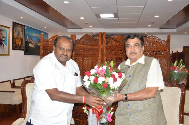 ದುರಂತ ನಾಯಕನಾದರೆ ರೈತರ 40 ಸಾವಿರ ಕೋಟಿ ಸಾಲ ಮನ್ನಾ ಮಾಡಲು ಸಾಧ್ಯವೇ:ಜೈಟ್ಲಿಗೆ ಸಿಎಂ ತಿರುಗೇಟು