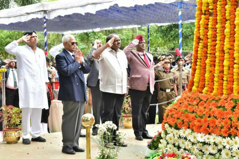 ರೈತರ ಪರ ಈಗಲಾದ್ರೂ ಬಿಜೆಪಿ ಹೋರಾಟ ಮಾಡ್ತಿದೆ: ಸಿಎಂ ವ್ಯಂಗ್ಯ