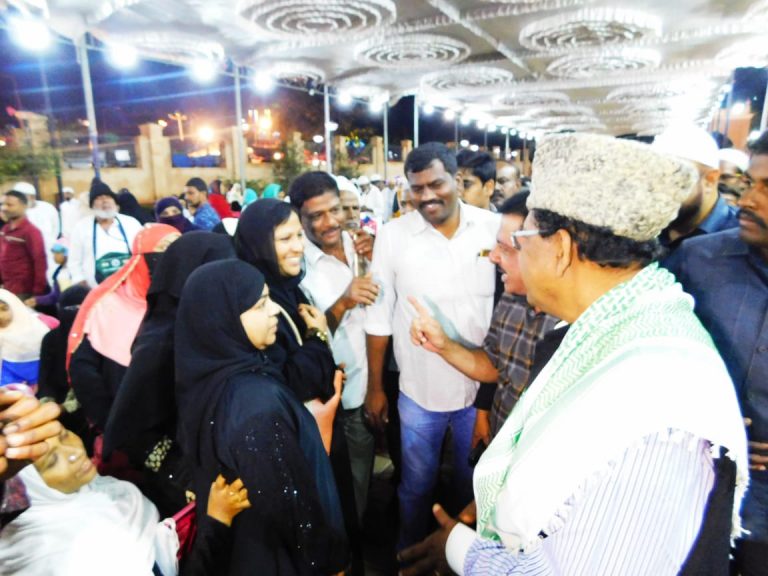 ಹಜ್‌ ಯಾತ್ರಾರ್ಥಿಗಳಿಗೆ ಬೀಳ್ಕೊಡುಗೆ ನೀಡಿದ ಪರಮೇಶ್ವರ್!