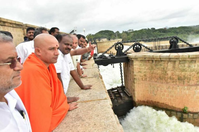 ಕನ್ನಂಬಾಡಿ ಕಟ್ಟೆಗೆ ನಿರ್ಮಲಾನಂದ ಶ್ರೀಗಳ ಭೇಟಿ: ಸಿಎಂ ಸಾತ್