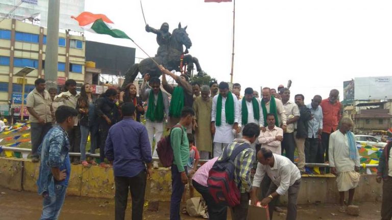 ಮಹದಾಯಿ ತೀರ್ಪು: ಕನ್ನಡಪರ ಸಂಘಟನೆಗಳಿಂದ ಸಂಭ್ರಮಾಚರಣೆ