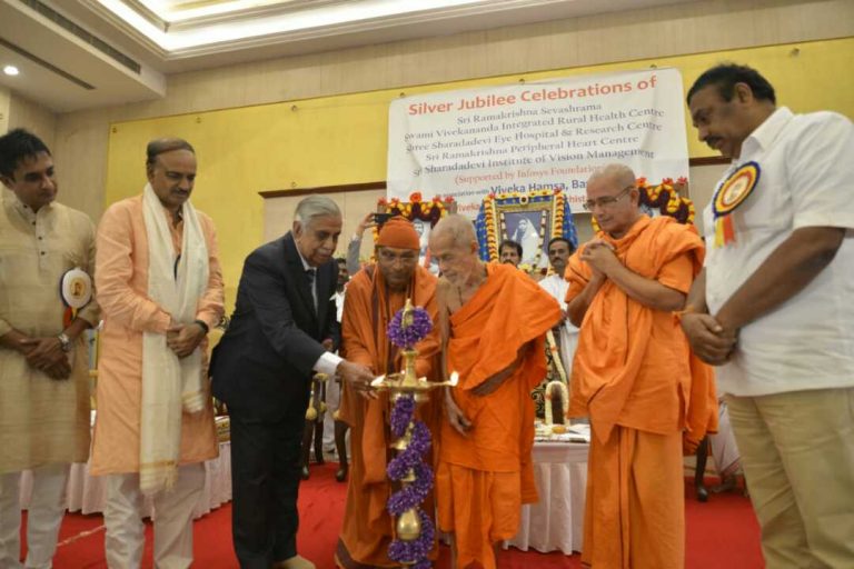 ಪಾವಗಡ ತಾಲ್ಲೂಕಿನ ಶ್ರೀರಾಮಕೃಷ್ಣ ಸೇವಾಶ್ರಮಕ್ಕೆ 5 ಜನೌಷಧಿ ಕೇಂದ್ರ ಮಂಜೂರು: ಕೇಂದ್ರ ಸಚಿವ ಅನಂತ್ ಕುಮಾರ್