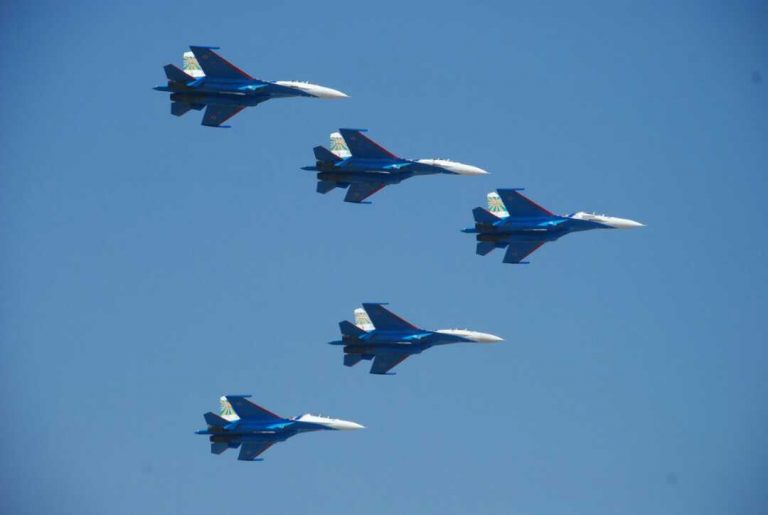 ಸಿಲಿಕಾನ್ ಸಿಟಿಯಲ್ಲೇ ನಡೆಯಲಿದೆ ಏರ್ ಶೋ: ಗೊಂದಲಗಳಿಗೆ ರಕ್ಷಣಾ ಇಲಾಖೆಯಿಂದ ತೆರೆ!