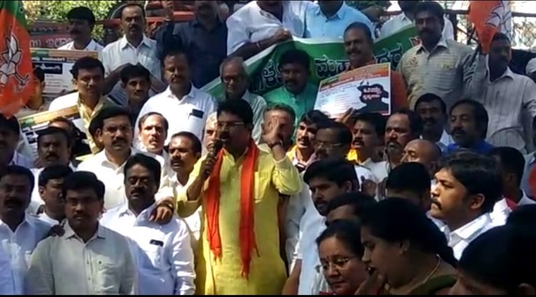 ಟಿಪ್ಪು ಜಯಂತಿಗೆ ಬಿಜೆಪಿ ವಿರೋಧ: ಪ್ರತಿಭಟನೆಯ ಬಿಸಿ!