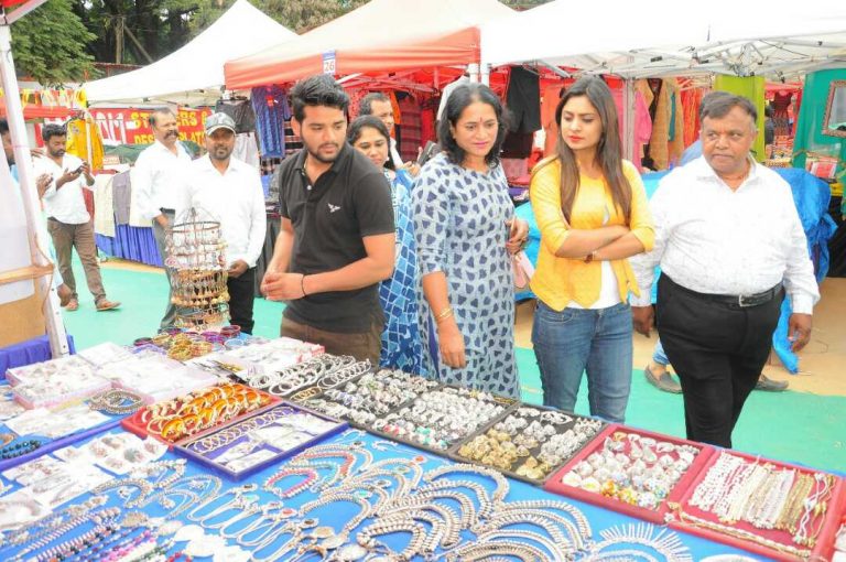 ಸಂಭ್ರಮದ ಬೆಂಗಳೂರು ಹಬ್ಬಕ್ಕೆ ಚಾಲನೆ ನೀಡಿದ ದೀಪಿಕಾ ದಾಸ್!