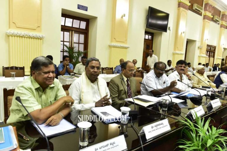 ರಾಜಕೀಯ ಲಾಭಕ್ಕಾಗಿ ಮೇಕೆದಾಟು ಯೋಜನೆಗೆ ತಮಿಳುನಾಡಿನಿಂದ ತಕರಾರು: ಸಿದ್ದರಾಮಯ್ಯ