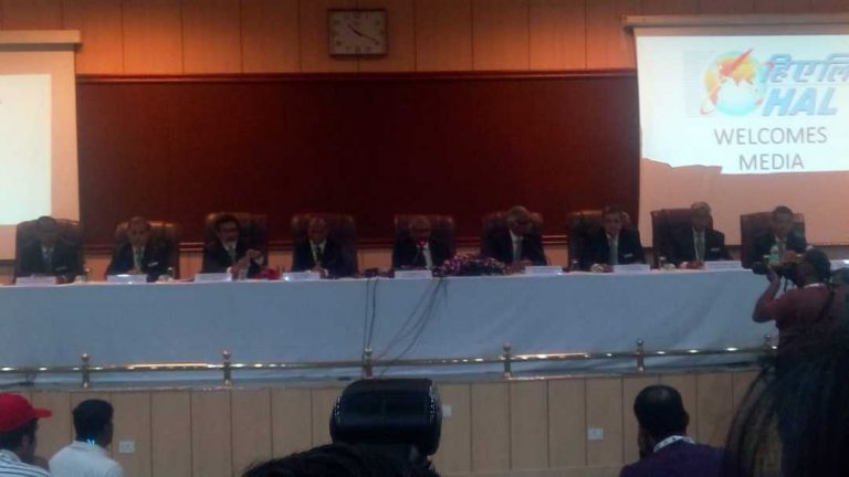 ರಫೇಲ್ ವಿಷಯ ಮುಂದಿಟ್ಟು ಹೆಚ್ಎಎಲ್ ಟೀಕೆ: ಮಾಧನವನ್ ಅಸಮಧಾನ!