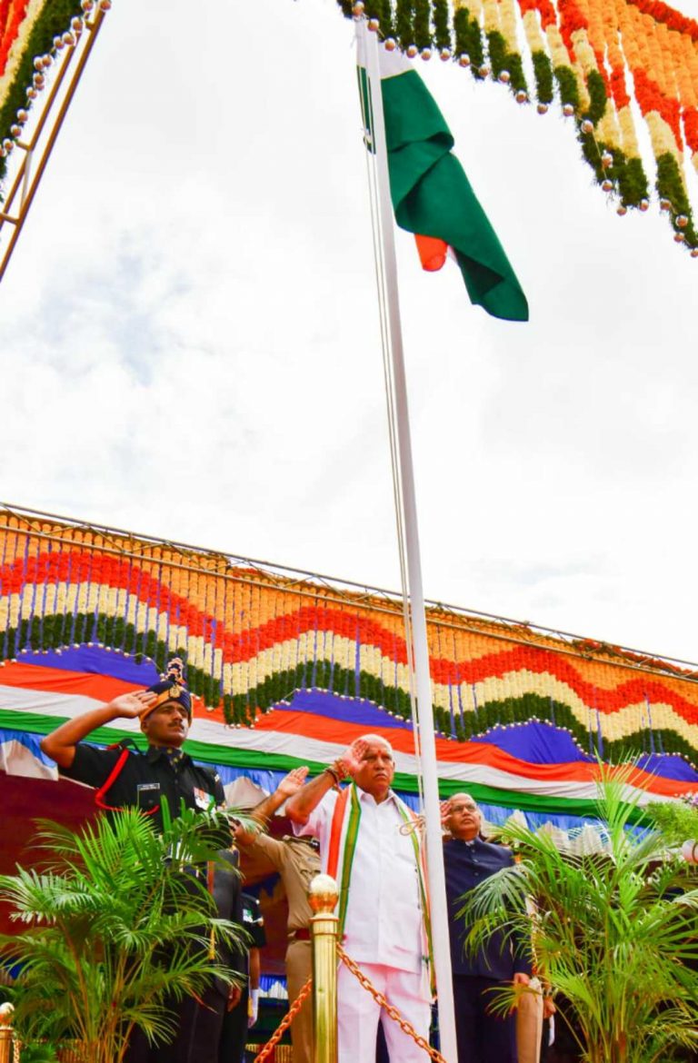 ಕನ್ನಡಿಗರ ಸ್ವಾಭಿಮಾನ, ಗೌರವಕ್ಕೆ ಧಕ್ಕೆ ಬಾರದಂತೆ ಎಚ್ಚರಿಕೆ ವಹಿಸುವೆ: ಸಿಎಂ