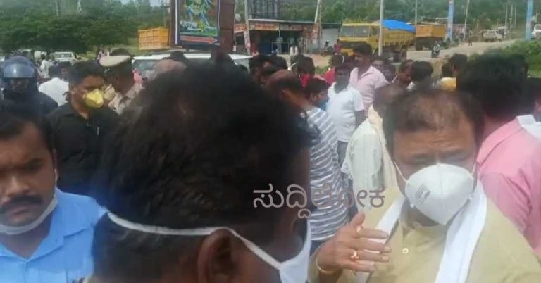 ಅಪಘಾತದಲ್ಲಿ ಗಾಯಗೊಂಡ ಮಹಿಳೆಯನ್ನ ಆಸ್ಪತ್ರೆಗೆ ಸೇರಿಸಿ ಮಾನವೀಯತೆ ಮೆರೆದ ಸಚಿವ ನಾರಾಯಣಗೌಡ