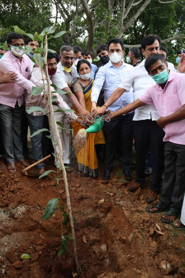 ಮಹಿಳೆಯರಿಂದಲೇ ಆಸ್ತಿ ಆಳತೆ, ರಾಮನಗರದಲ್ಲಿ ಯಶಸ್ವಿ ಪ್ರಯೋಗ; ರಾಜ್ಯಾದ್ಯಂತ ವಿಸ್ತರಣೆ ಗುರಿ ಎಂದ ಡಿಸಿಎಂ