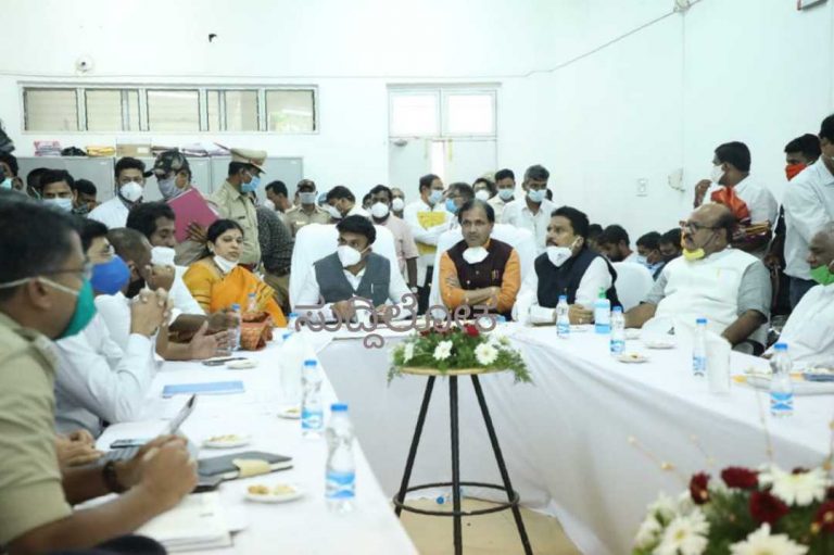 ಬೀದರ್ ವೈದ್ಯಕೀಯ ಕಾಲೇಜಿನ ಆಡಳಿತವನ್ನು ಮರಳಿ ಸರಿಹಾದಿಗೆ ತರುತ್ತೇವೆ: ಸುಧಾಕರ್