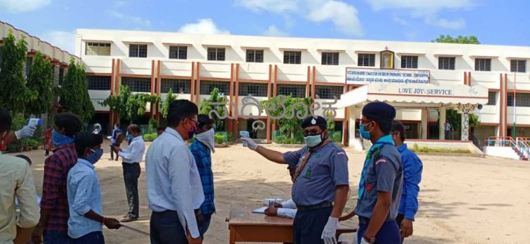 ಎಸ್ಎಸ್ಎಲ್ಸಿ ಪರೀಕ್ಷೆ ಆರಂಭ: 8.48 ಲಕ್ಷ ವಿದ್ಯಾರ್ಥಿಗಳು ಪರೀಕ್ಷೆಗೆ ಹಾಜರು