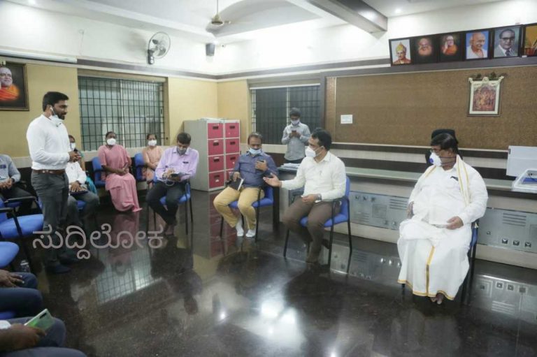 ಅರ್ಧದಷ್ಟು ಹಾಸಿಗೆ ನೀಡುವಂತೆ 2 ಕ್ಷೇತ್ರಗಳ ಖಾಸಗಿ ಆಸ್ಪತ್ರೆಗಳ ಮನವೊಲಿಸಿದ ಡಿಸಿಎಂ