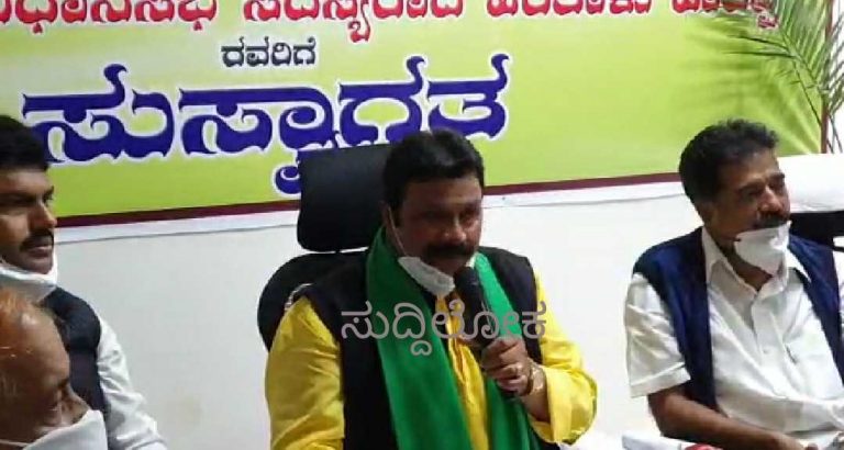 ಹೆಚ್ಚುವರಿ ರಸಗೊಬ್ಬರ ದಾಸ್ತಾನಿದೆ,ವದಂತಿಗೆ ಕಿವಿಗೊಡಬೇಡಿ:ಬಿ.ಸಿ ಪಾಟೀಲ್ ಮನವಿ