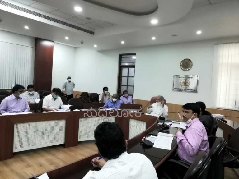 ಉದ್ಯೋಗ ಸೃಜಿಸುವ ಯೋಜನೆಗಳನ್ನು ರೂಪಿಸಿ: ಗೋವಿಂದ ಕಾರಜೋಳ ಸೂಚನೆ