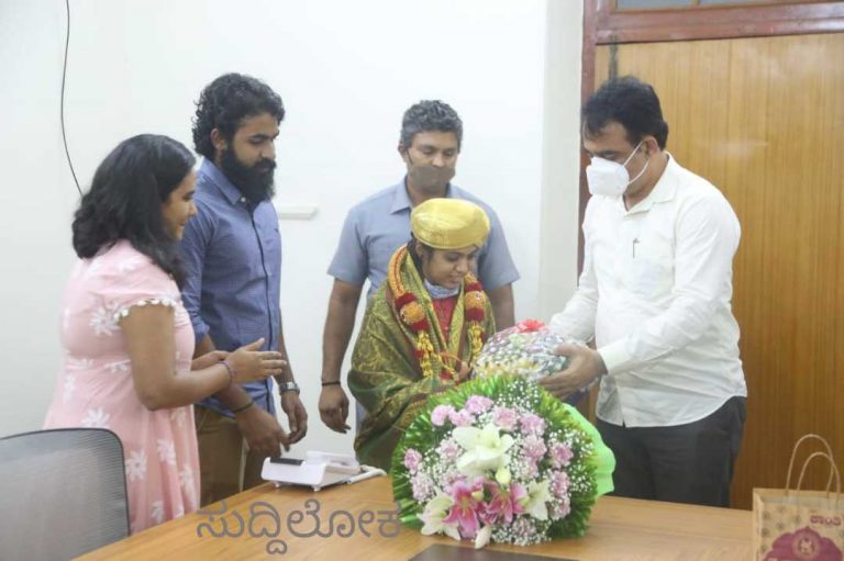 ಯುಪಿಎಸ್ ಸಿ: ಮೇಘನಾರನ್ನು ಅಭಿನಂದಿಸಿದ ಡಿಸಿಎಂ