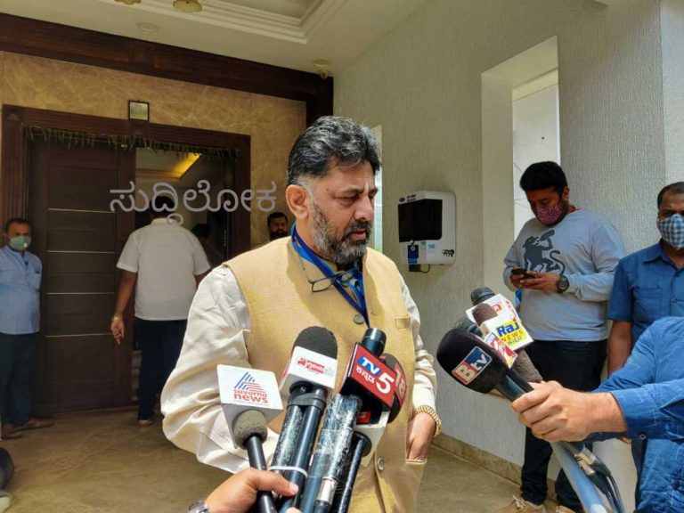 ಶನಿ ಮಹರಾಜರು ತುಳಿದರೆ ಪಾತಾಳಕ್ಕೆ ಇಳಿಯುತ್ತೇವೆ, ಕೈ ಹಿಡಿದು ಎತ್ತಿದರೆ ಆಕಾಶಕ್ಕೆ ಏರುತ್ತೇವೆ: ಡಿಕೆಶಿ