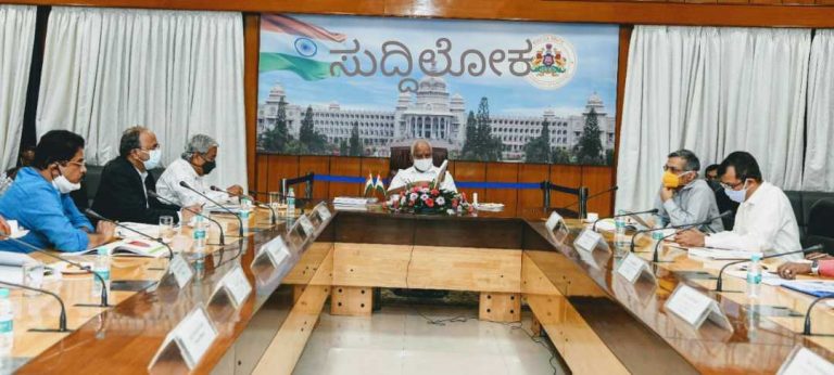 ಪ್ರವಾಹದಿಂದ ರಾಜ್ಯಕ್ಕೆ 8071 ಕೋಟಿ ರೂ.ಗಳ ನಷ್ಟ: ಕೇಂದ್ರ ಅಧ್ಯಯನ ತಂಡಕ್ಕೆ ಮುಖ್ಯಮಂತ್ರಿಗಳ ಮಾಹಿತಿ