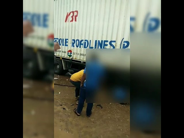 ಟೀ ಅಂಗಡಿಗೆ ಲಾರಿ ಡಿಕ್ಕಿ: ನಾಲ್ವರ ದುರ್ಮರಣ