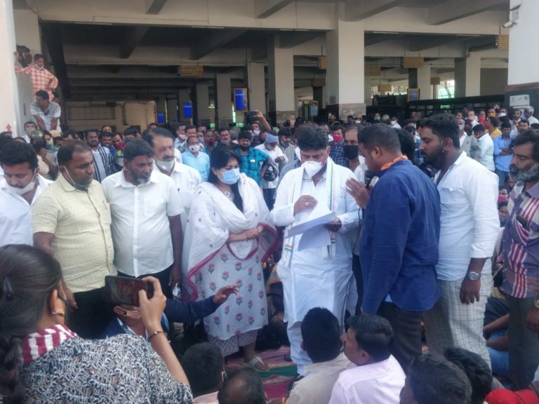 ಕಾಂಗ್ರೆಸ್ ಸಾರಿಗೆ ನೌಕರರ ಪರವಾಗಿದೆ: ಡಿಕೆಶಿ