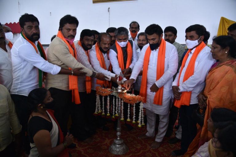 ಅಭಿವೃದ್ಧಿ ವಿಷಯದಲ್ಲಿ ರಾಜಕಾರಣ ಮಾಡಲಾರೆ, ಶಿಡ್ಲಘಟ್ಟಕ್ಕೂ ನಾನೇ ಶಾಸಕನಿದ್ದಂತೆ: ಸುಧಾಕರ್