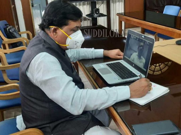 MINISTER NIRANI REVIEWS COVID-19 SITUATION IN KALABURAGI IN A VIRTUAL MEETING WITH OFFICIALS AND PEOPLE’S REPRESENTATIVES