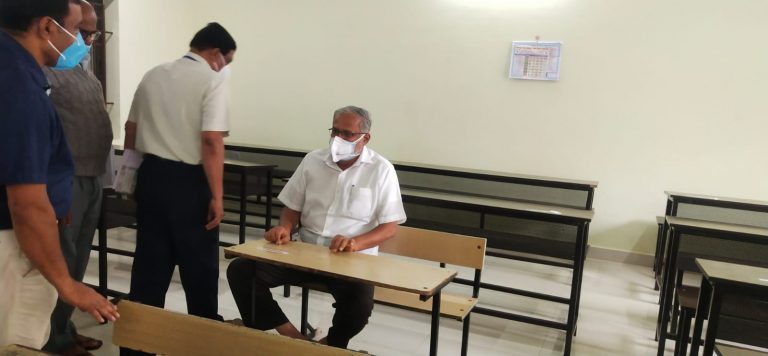 ಎಸ್.ಎಸ್.ಎಲ್.ಸಿ ಪರೀಕ್ಷಾ ಕೇಂದ್ರ ಪರಿಶೀಲಿಸಿದ ಶಿಕ್ಷಣ ಸಚಿವ ಸುರೇಶ್ ಕುಮಾರ್