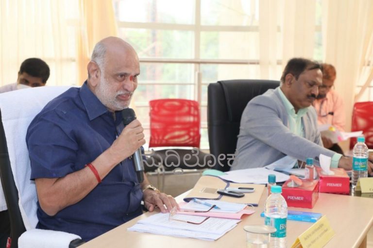 ಕಾರ್ಮಿಕರಿಗೆ ಭರ್ಜರಿ ಕೊಡುಗೆ ನೀಡಿದ ಸಚಿವ ಶಿವರಾಮ ಹೆಬ್ಬಾರ್