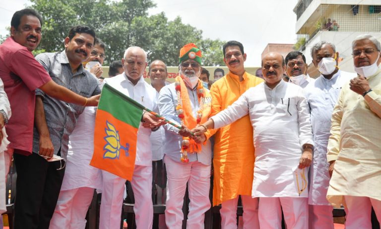 ಕೊಳ್ಳೇಗಾಲದ ಶಾಸಕ ಎನ್. ಮಹೇಶ್ ಬಿಜೆಪಿ ಸೇರ್ಪಡೆ  ರಾಜ್ಯದ ಸಮಗ್ರ ಅಭಿವೃದ್ಧಿಗೆ ಸರಕಾರ ಬದ್ಧ- ಮುಖ್ಯಮಂತ್ರಿ ಬಸವರಾಜ ಬೊಮ್ಮಾಯಿ