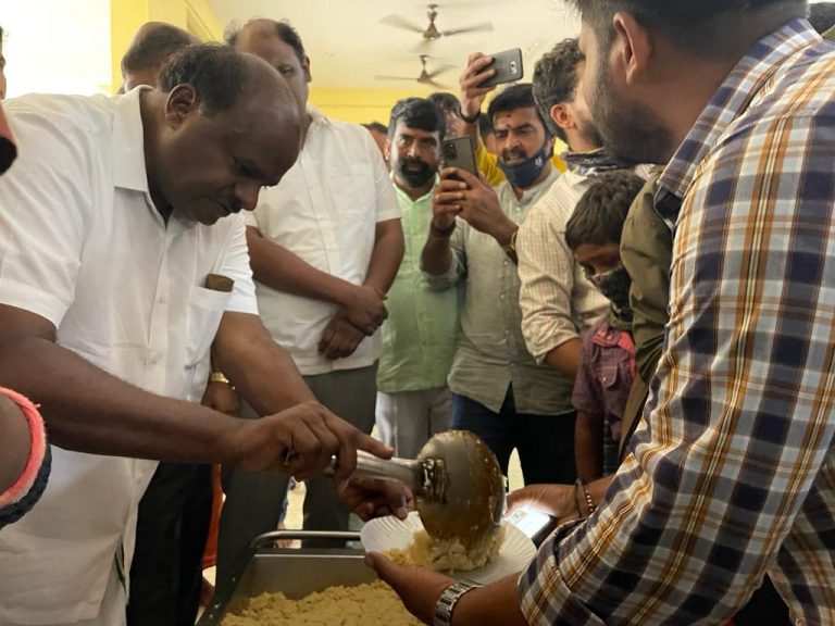 ಯಡಿಯೂರಪ್ಪ, ವಿಜಯೇಂದ್ರ ಆಪ್ತರ ಮೇಲೆ ಐಟಿ ದಾಳಿ ಸಿದ್ದರಾಮಯ್ಯ ಮೂಲ ಕಾರಣ:ಎಚ್.ಡಿ.ಕುಮಾರಸ್ವಾಮಿ