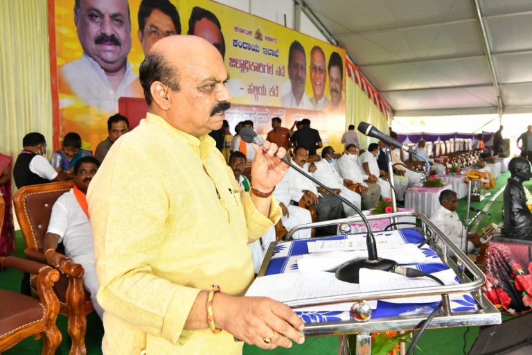 ಹಂತಹಂತವಾಗಿ ಸಮಗ್ರ ಗ್ರಾಮೀಣಾಭಿವೃದ್ಧಿ: ಮುಖ್ಯಮಂತ್ರಿ ಬಸವರಾಜ ಬೊಮ್ಮಾಯಿ